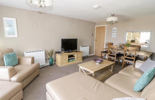 Cemaes Bay Apartment | Harbour View