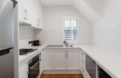 Millers Point House | Harbour View Terrace House In The Heart Of The Rocks