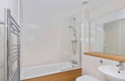 Belfast Apartment | Harbour Views