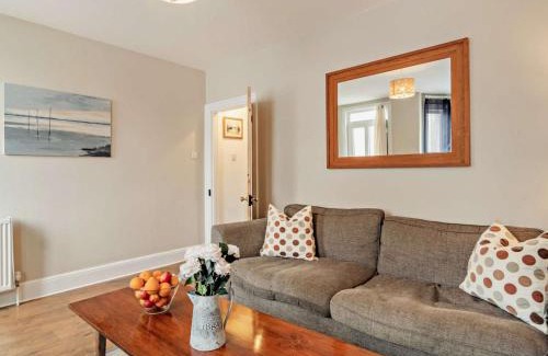 Colchester House | Harbour Walk