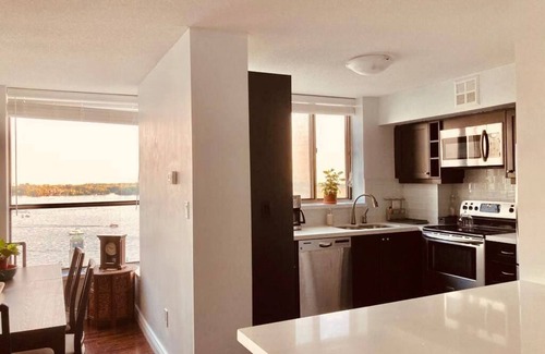 Old Toronto Apartment | Harbourfront Condo 1BR + exquisite view+ free parking