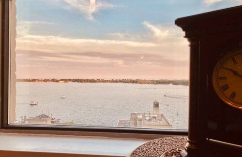 Old Toronto Apartment | Harbourfront Condo 1BR + exquisite view+ free parking
