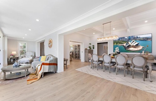 Cremorne Point House | Harbourfront Haven 4BR Retreat with Stunning Views of Sydney Iconic Landmarks