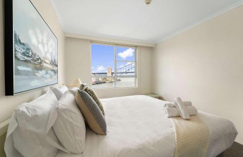 McMahons Point Apartment | Harbourside 43