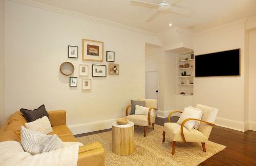 Double Bay Apartment | Harbourside Hideaway Double Bay Isyd