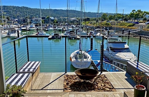 Safety Beach Apartment | Harbourside On the Water