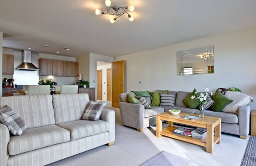 Torquay City Centre Apartment | Harbreck Heights -Masts B9