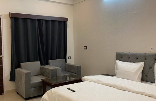 Chachian Hotel | Hardev Residency