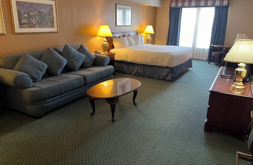 Carson City Hotel | Hardman House Inn & Suites