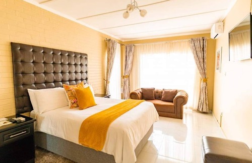 Bulawayo Bed & Breakfast | Hardy house is an award winning guest house located 5 minutes away from the CBD