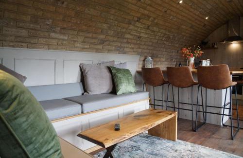 Rhayader House | Hare's View