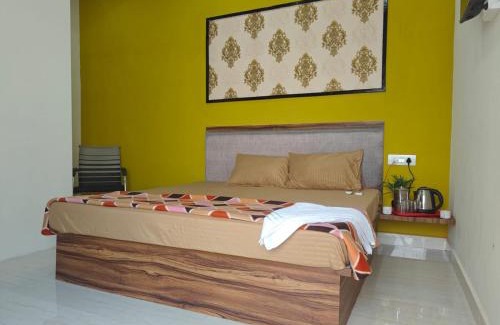 Mathura Bed & Breakfast | Hari Sharnam Home Stay