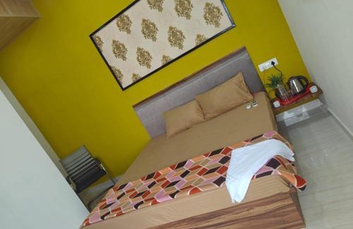 Mathura Bed & Breakfast | Hari Sharnam Home Stay