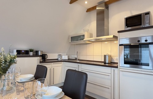 Wittmund Apartment | "Harlebrise: Natural idyll for 6 - balcony, 90sqm, green view!"