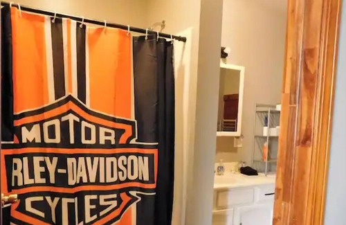 Rushville Apartment | Harley Davidson Roadhouse near Breweries, FLX
