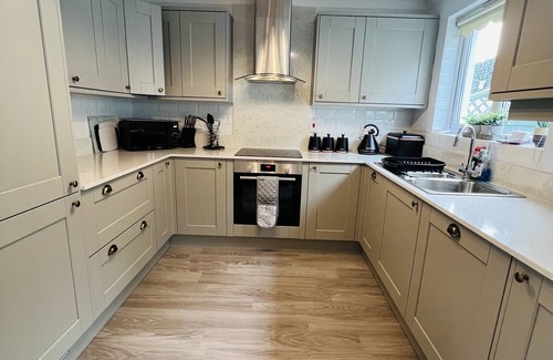 Padstow House | Harlyn Bay Cottage, Padstow, North Cornwall. 2 min walk to Harlyn Beach & Pub