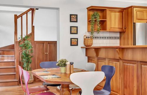 Port Willunga House | 'Harmony Lodge' A Cheerful Beachside Refresh