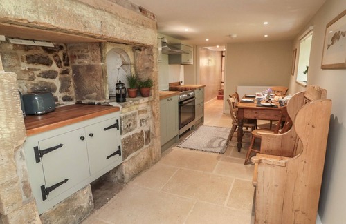 Hallington Cottage | HARNHAM HALL COTTAGE, family friendly, with open fire in Ponteland