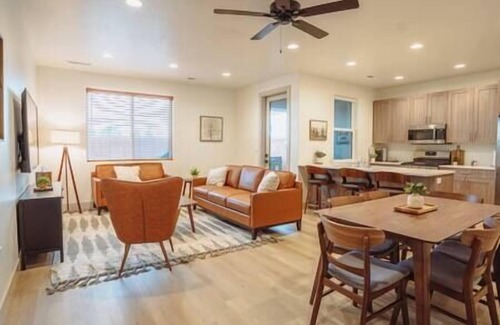Santa Clara House | Harper House Townhome