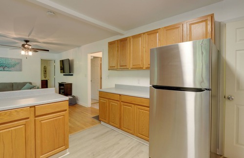 Kabletown Cabin | Harpers Ferry Cabin - Walk to Private Lake!