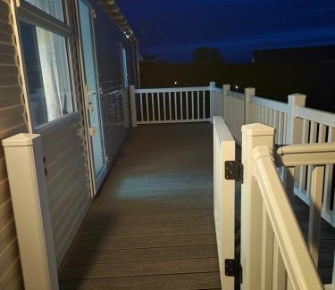 Llanllwchaiarn Apartment | Harries Superior Lodge Ocean