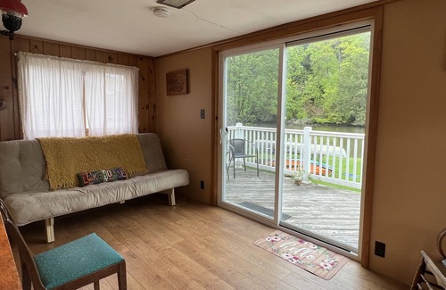 Maryland House | Harriet's Hideaway - Goodyear Lake near Dreams Park & All Star, canoes & kayaks
