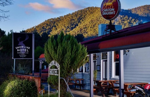 Harrietville RV Rental | Harrietville Snowline Hotel