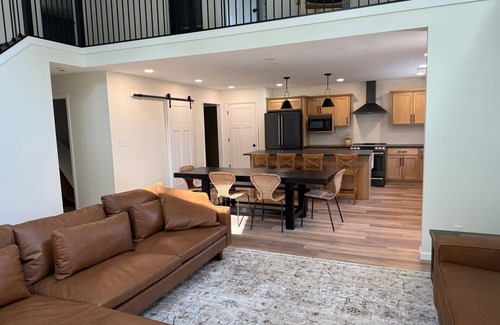 Andersonville House | Harris Hideaway Brand New Barn-dominium Norris Lake Discounted 25 Private Dock