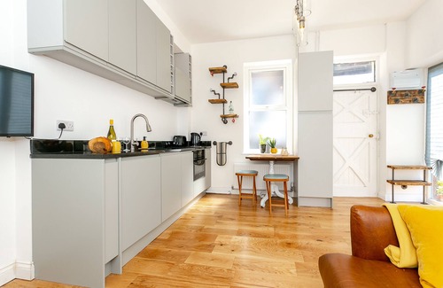 Harrogate House | Harrogate Center-Modern stylish two bedroom house