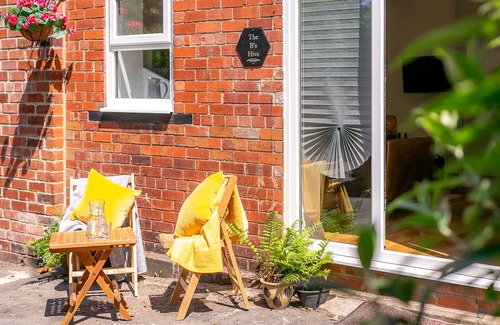 Harrogate House | Harrogate Center-Modern stylish two bedroom house