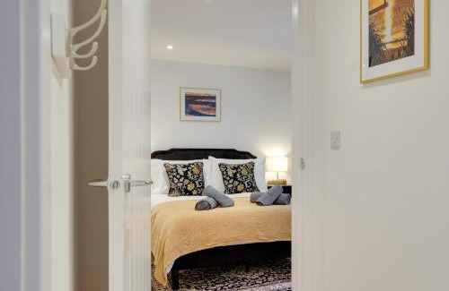 Tweedmouth House | Harrow Bank Cottage Family and Pet Friendly Coastal Escape in Tweedmouth