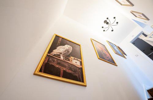 Watford Apartment | Harry Potter Themed Vacation - Sleeps 6