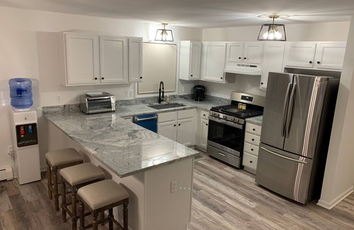 Harsens Island House | Harsens Island Waterfront - Fully Updated & Clean - St. Clair River Boat Fish