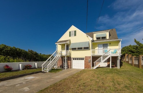 Northeast Virginia Beach House | Harshaw Beach House - North End Oceanfront