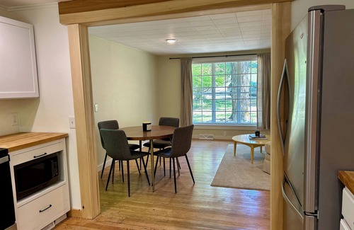 Good Hart House | Hart and Soul: 2 BR, 1 BA in Harbor Springs, Sleeps 4