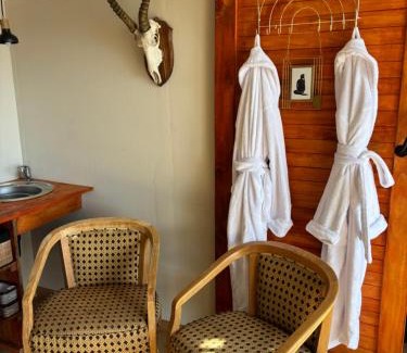 Hartbeespoort Villa | Harties Damview Resort