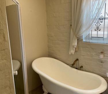 Oudtshoorn House | Hartland Country House Luxury Double Rooms
