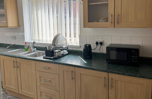 Hartlepool House | Hartlepool - 2 Bedroom - Near Seaside - Sleeps 5