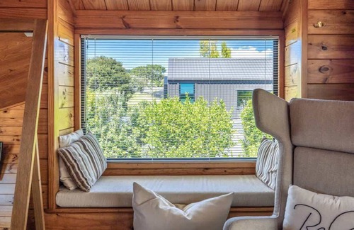 Onetangi House | Hartlock in Onetangi - Our Island