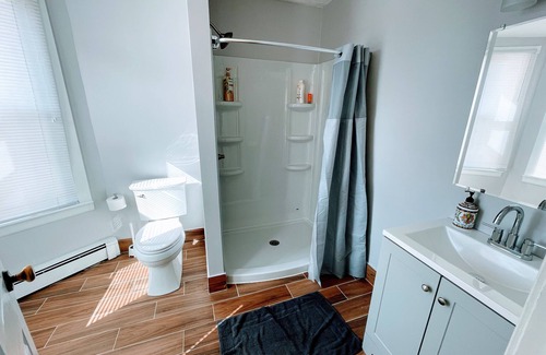 Lower Allston Apartment | Harvard Allston 2FL 3-Bedroom 2-Bath Suite