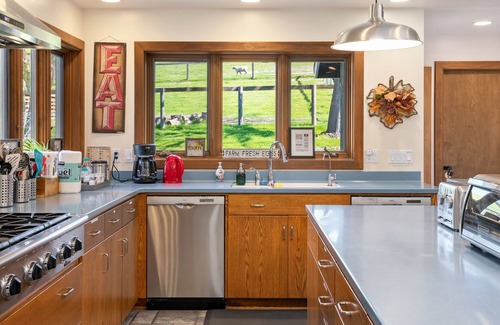 Paso Robles House | Harvest Ridge Ranch - Private Pool Spa BBQ & Fully Stocked Gourmet Kitchen 5B4BA