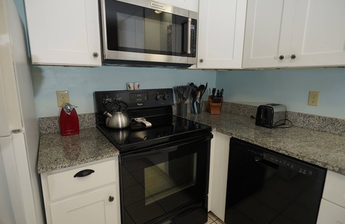 Rodanthe Condo | Hatteras Heaven® - Oceanfront 2BR/2 Bath Condo - Pool, Renovated Kitchen, King