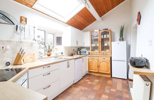 Bangor Cottage | HAULFRYN, family friendly, character holiday cottage in Bethesda