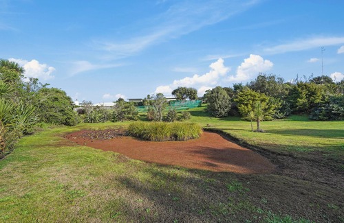 Waikanae House | Haumoana - Waikanae Beach Holiday Home