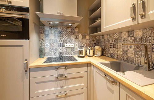Sellin Apartment | Haus am Meer FeWo Spatzennest - House by the sea vacation apartment Spatzennest