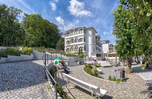 Sellin Apartment | Haus am Meer FeWo Spatzennest - House by the sea vacation apartment Spatzennest