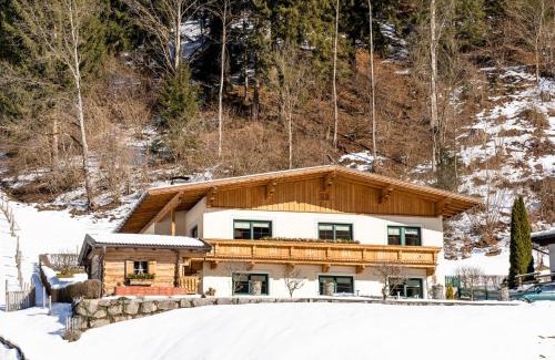 Hopfgarten im Brixental Apartment | Haus am Waldrand