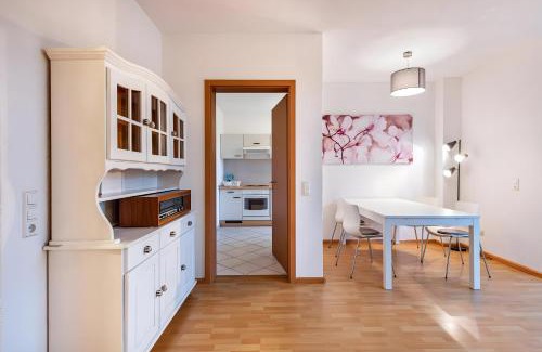 Dottingen Apartment | Haus Castellblick mit Terrasse