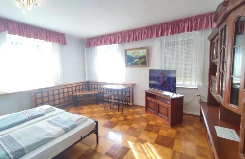 Bad Elster Apartment | Haus "Grimberg" FeWo 1-Stock