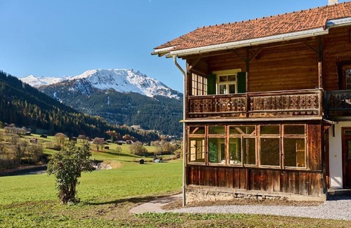 Klosters-Serneus House | Haus Im Boden - Vacation in architectural monument